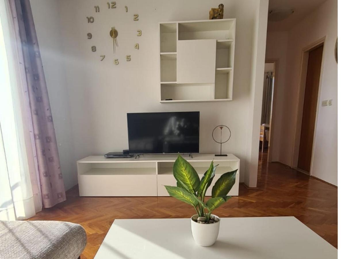 Apartman Ljubav マカルスカ エクステリア 写真