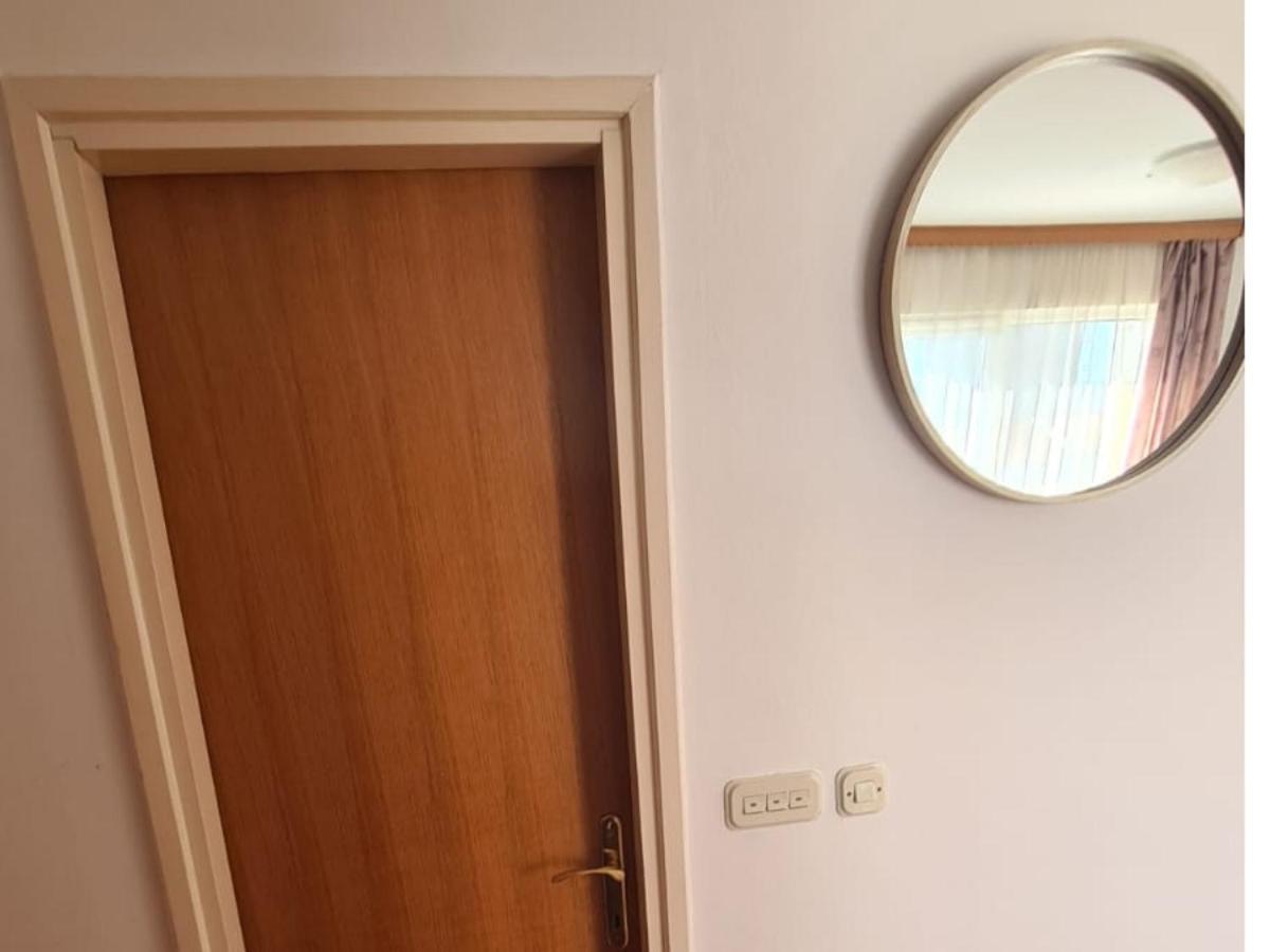 Apartman Ljubav マカルスカ エクステリア 写真