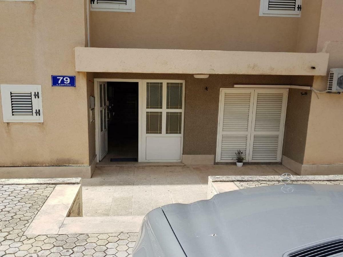 Apartman Ljubav マカルスカ エクステリア 写真